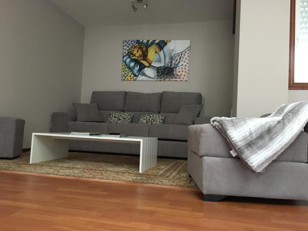Duplex Rosalia De Castro. Ribadavia Lejlighed Eksteriør billede